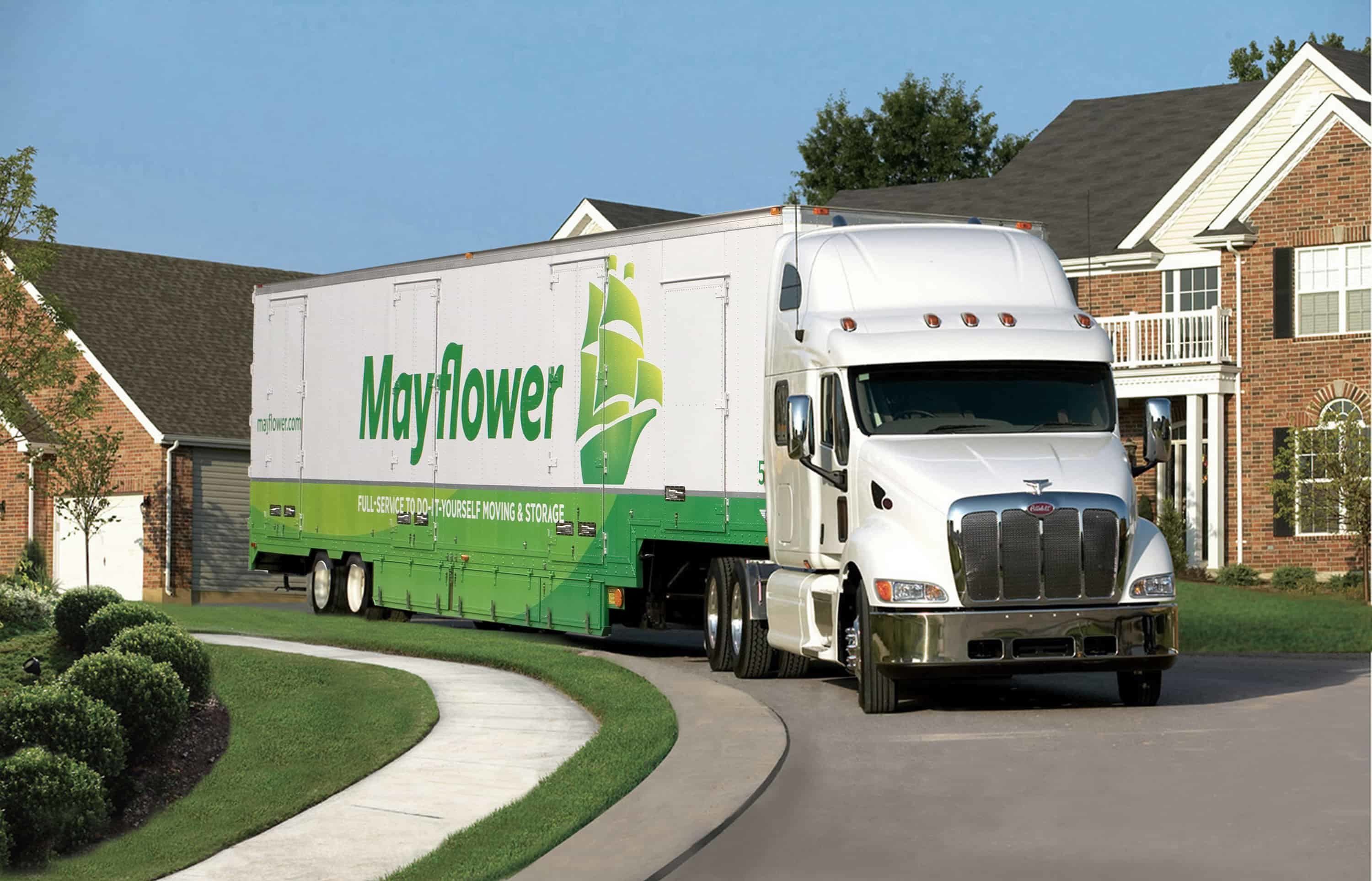 Mayflower moving truck in residential area - Mayflower®
