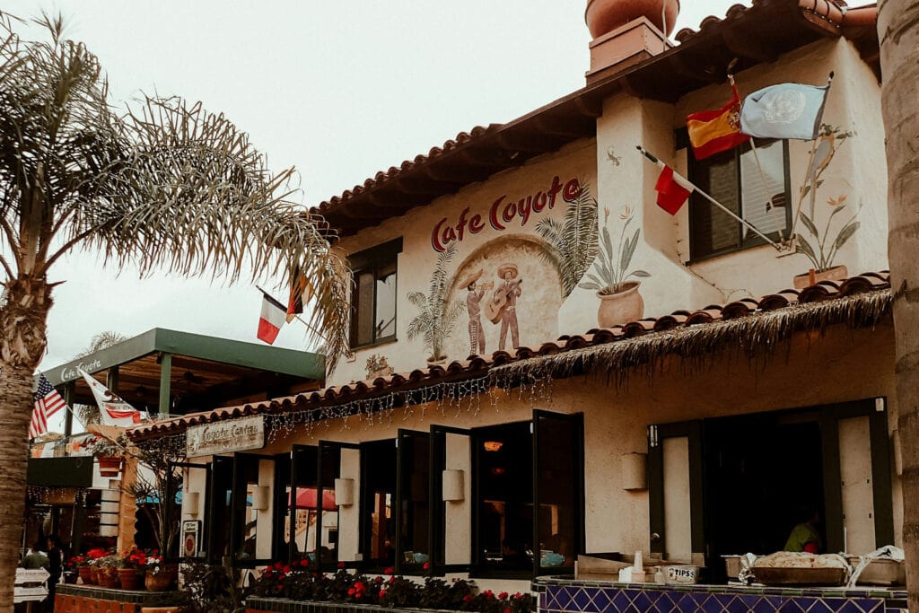 San Diego City Guide - Restaurant in San Diego - Mayflower